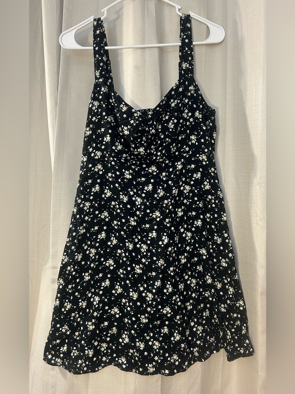 Old Navy Floral Fit & Flare Mini Dress Black White Cami Smocked Pockets M
